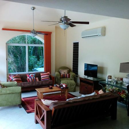 Casa Beard, Spacious Guest House With High Speed Wifi & Pool. Playa del Carmen Bagian luar foto