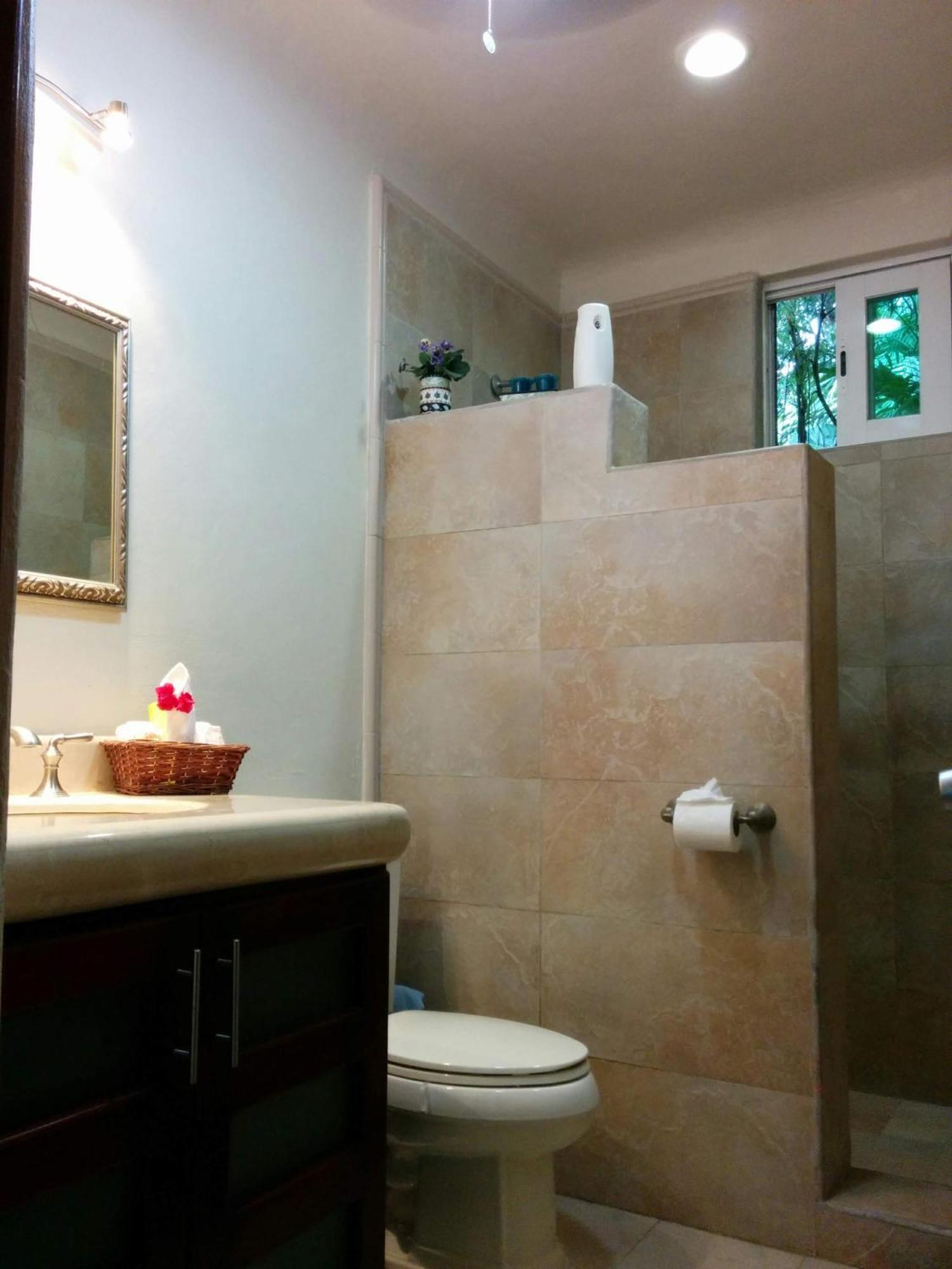 Casa Beard, Spacious Guest House With High Speed Wifi & Pool. Playa del Carmen Bagian luar foto